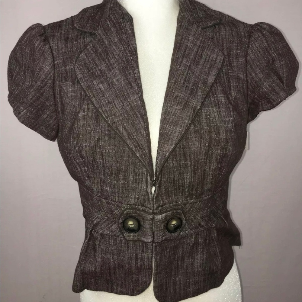 IZ cropped blazer! NWT 💯 flawless! L